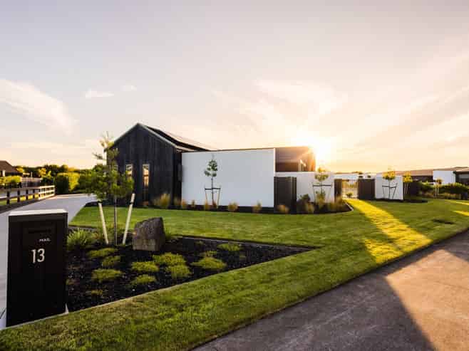 13 Mike Smith Drive, Cambridge