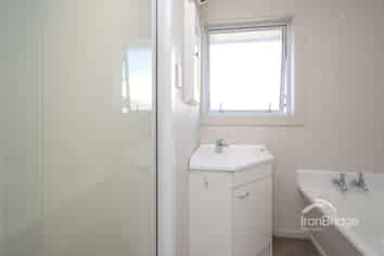 53 Greenhaven Drive, Burwood