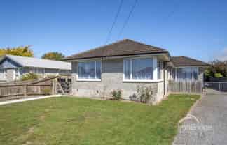 53 Greenhaven Drive, Burwood