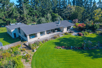 193 Hadlow Road, Claremont