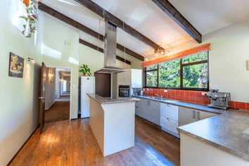 193 Hadlow Road, Claremont