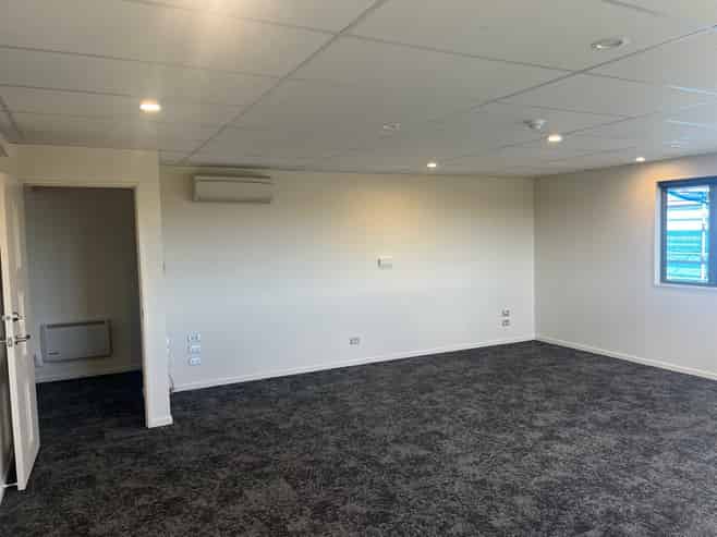 WAREHOUSE -MIDDLETON  