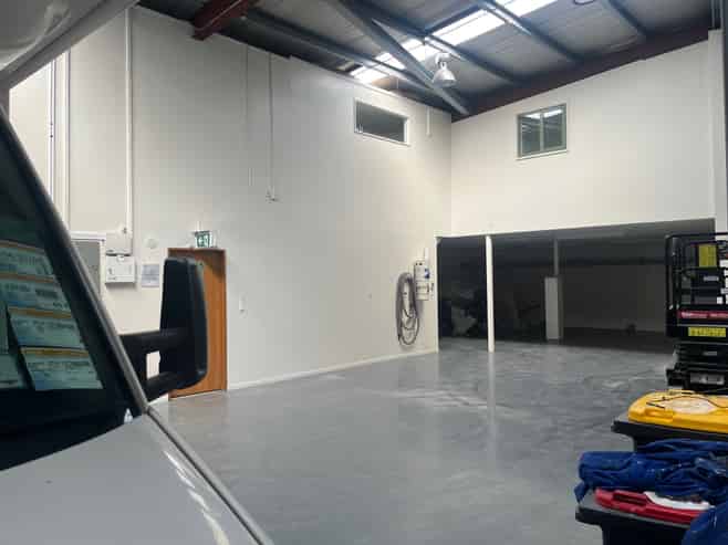 WAREHOUSE -MIDDLETON  