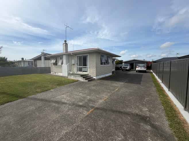 512 Kennedy Road, Greenmeadows