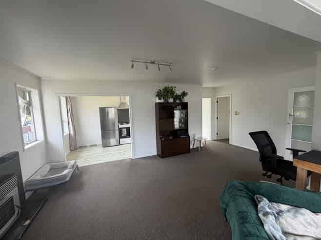 512 Kennedy Road, Greenmeadows