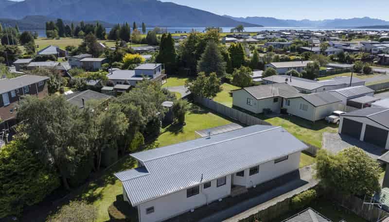 45 Fergus Square, Te Anau