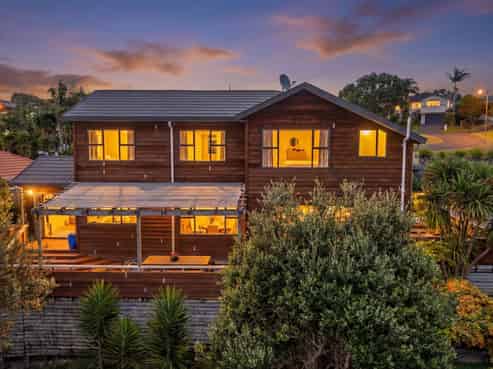 5 Azure Grove, Unsworth Heights