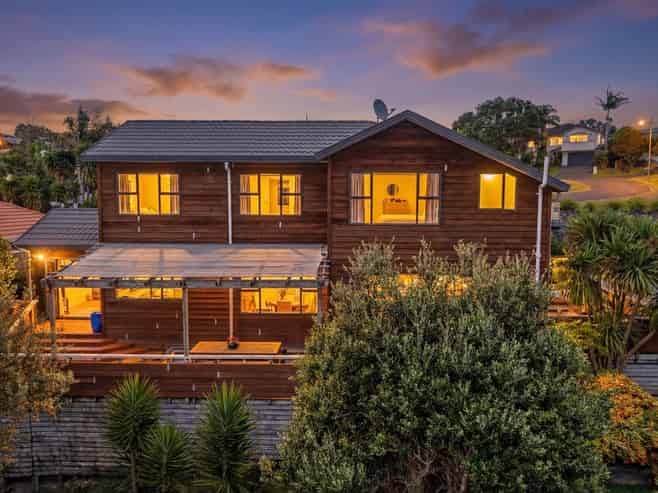 5 Azure Grove, Unsworth Heights