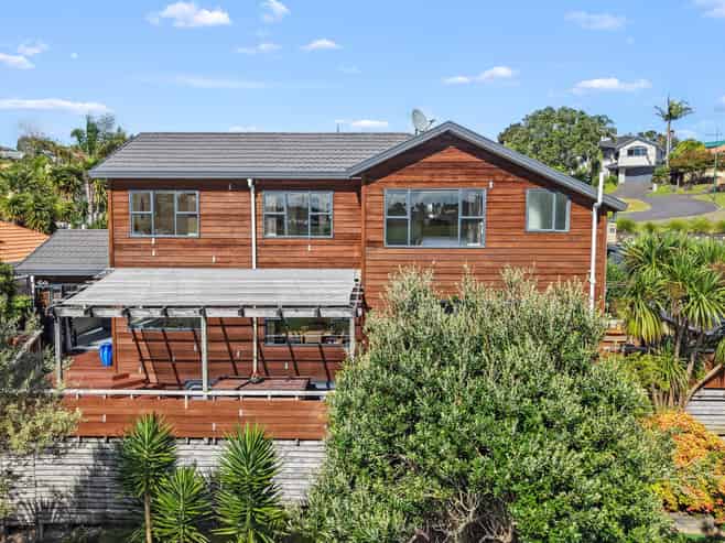 5 Azure Grove, Unsworth Heights