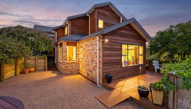 5 Azure Grove, Unsworth Heights