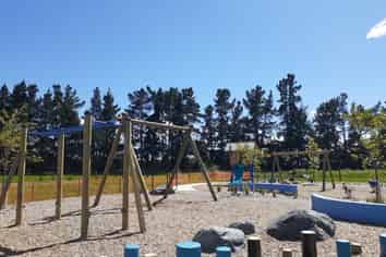 33 Wilkin Road, Ravenswood