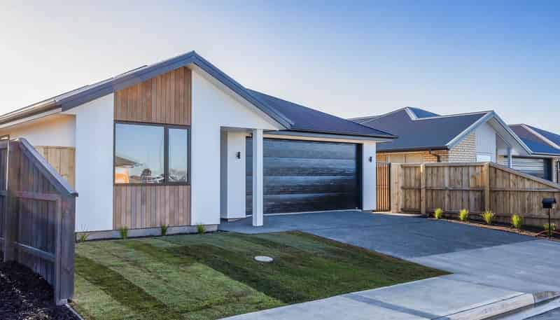 33 Wilkin Road, Ravenswood