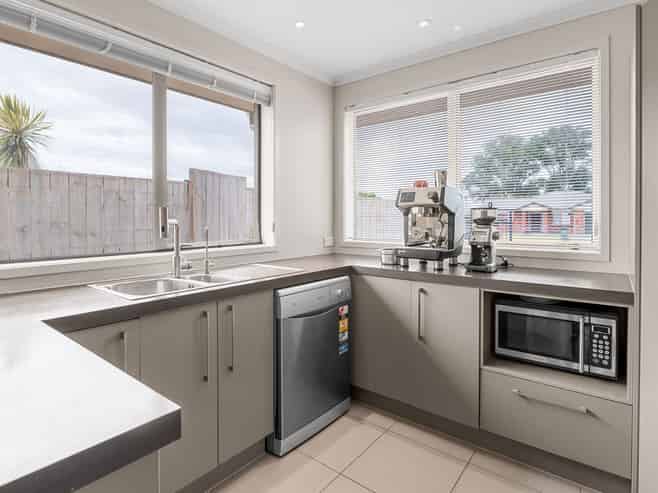 13 Landmark Court, Huntington