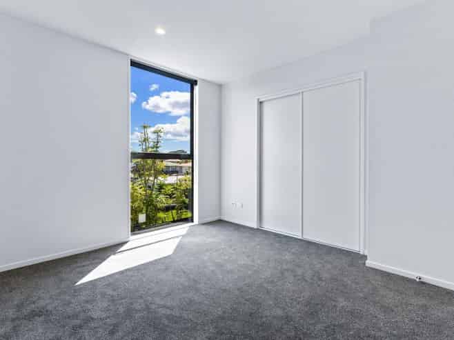 6/25  Tranent Road, Mangere