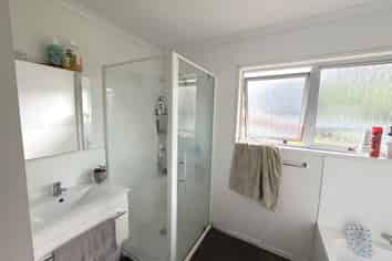 47 John F Kennedy Drive, Milson