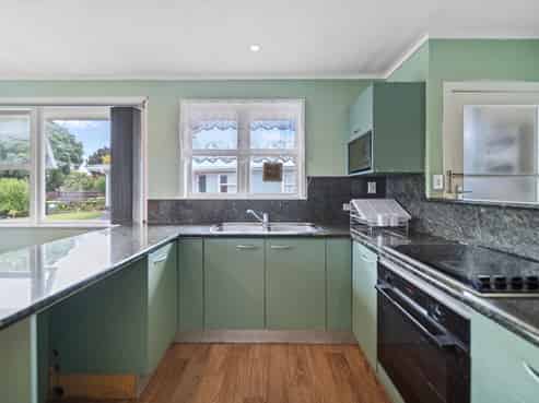 7 Waterton Place, Avondale