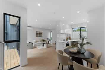 2C Coronation Street, Belmont