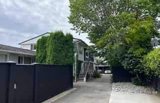 4/40 Leinster Road, Merivale