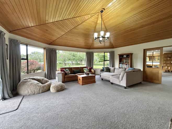 275 Homestead Road, Weston