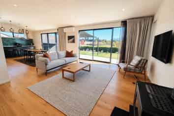12 Tahi Street, Albert Town