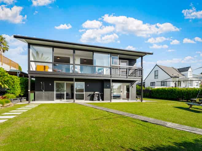 10 Hinemoa Place, Snells Beach