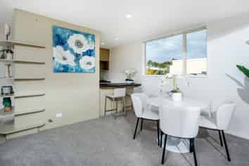 18/166 Mokoia Road, Birkenhead