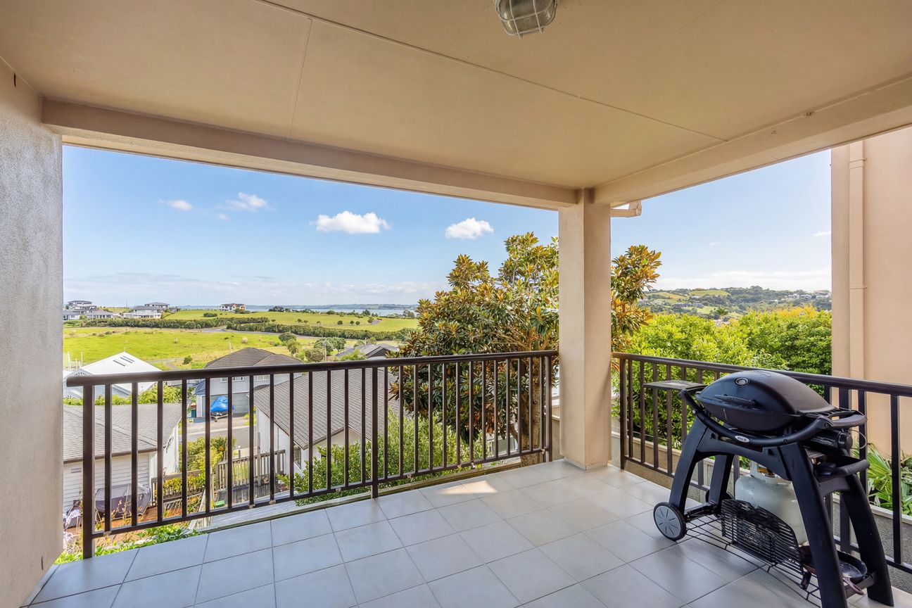 Rendered Brick Spacious Home - with views! - Visning 3