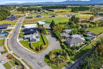 8 Nichols Lane, Greytown