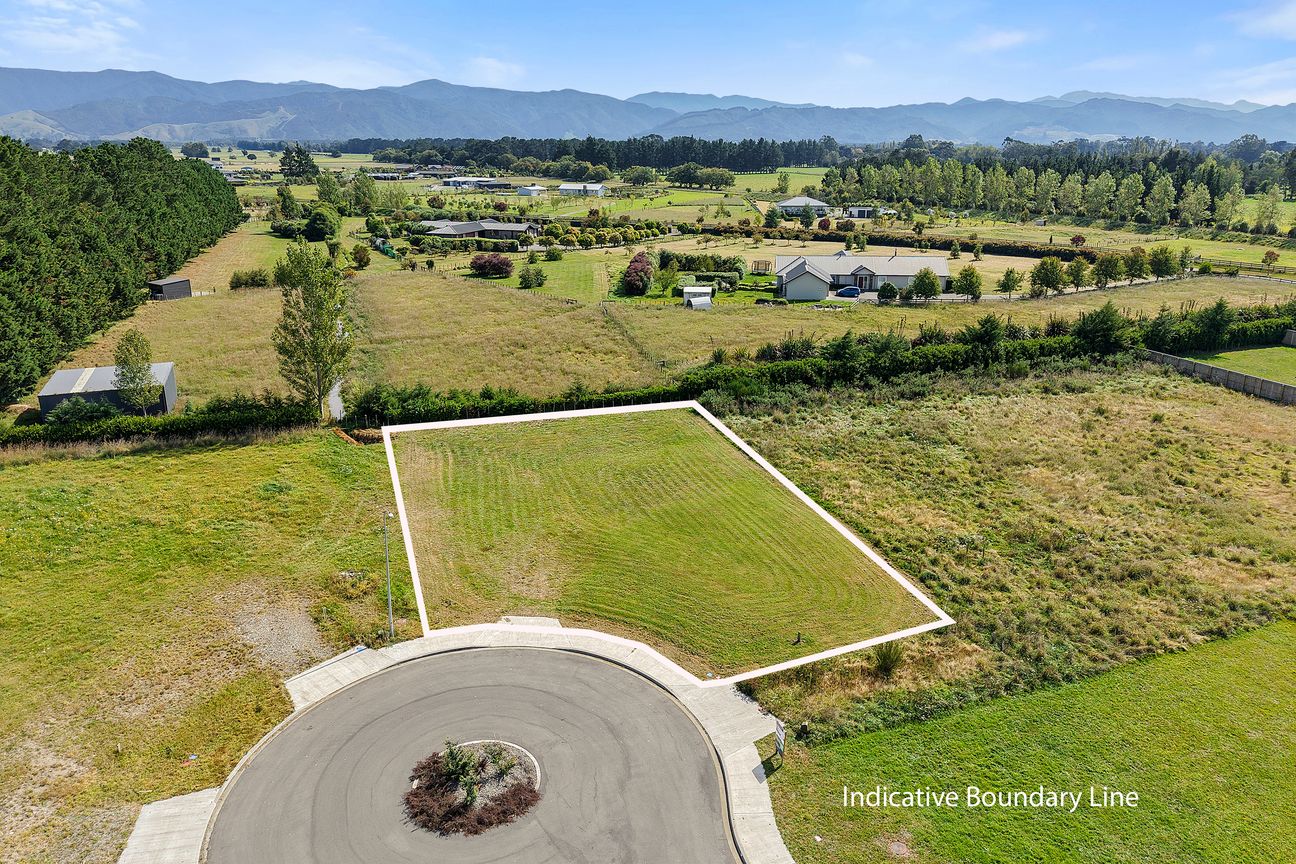 Prime 1060 m² Section With Tararua Views! - Mehr