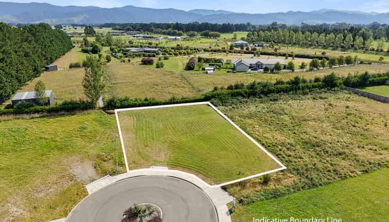 8 Nichols Lane, Greytown