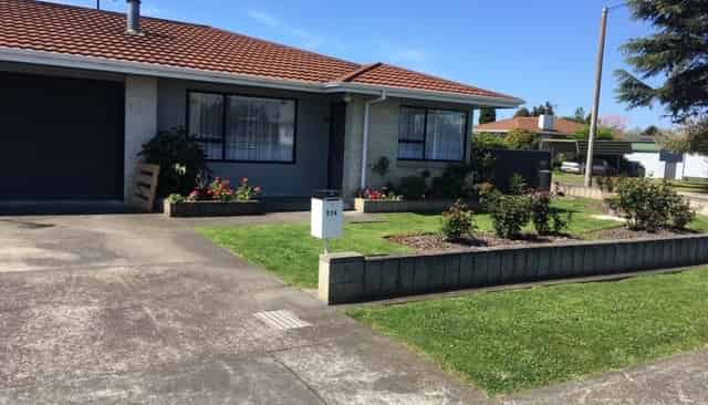 214 Warwick Road, Mayfair