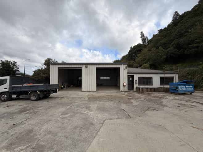 Warehouse with yard!