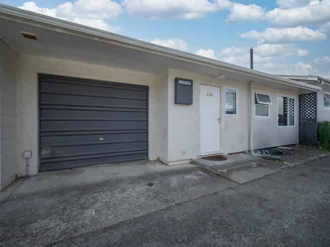 2/10 William Street, Richmond