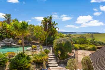 78 Okura River Road, Okura