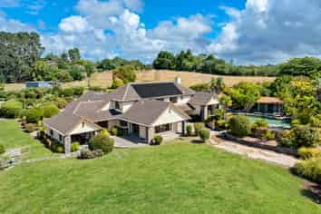 78 Okura River Road, Okura