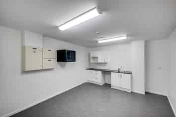 Trade Retail at The Crossing – Last Unit Left!