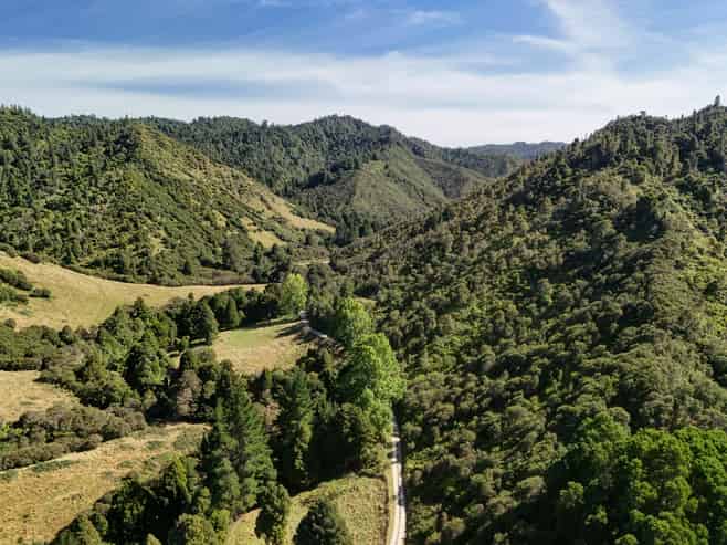 1529 Kauarapaoa Road, Brunswick