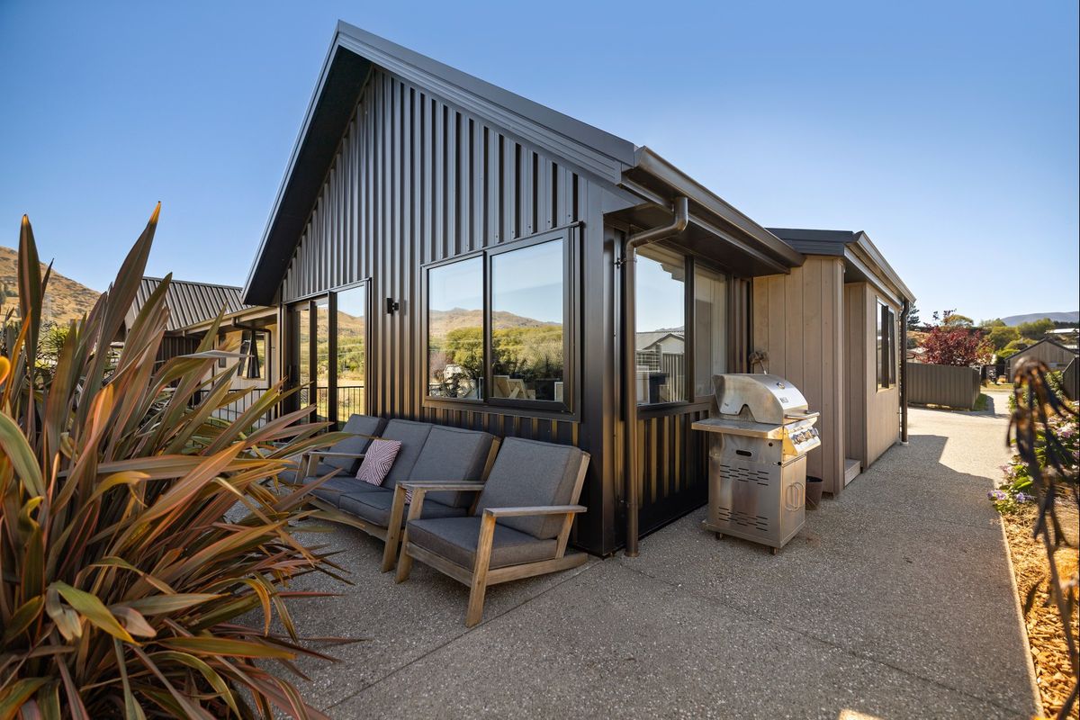 River Reserve Living - With Income - Mehr