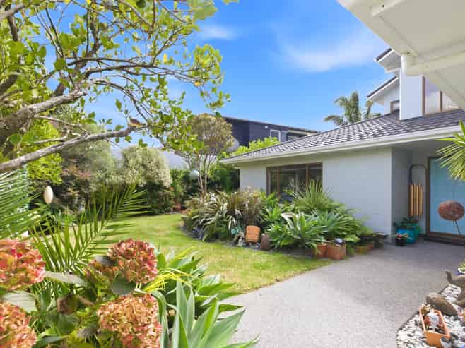 30 Mauritius Key, Papamoa