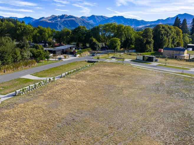294 Studholme Rise, Wanaka
