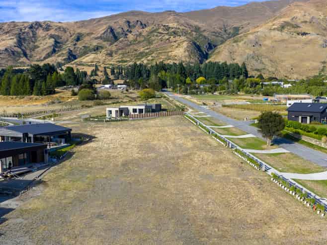 294 Studholme Rise, Wanaka