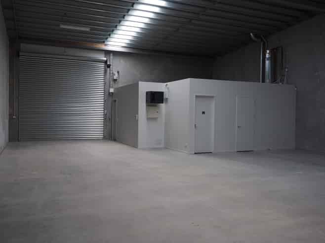 203sqm Wwarehouse/office