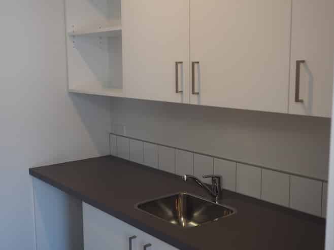 203sqm Wwarehouse/office