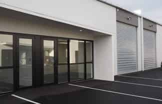 203sqm warehouse/office