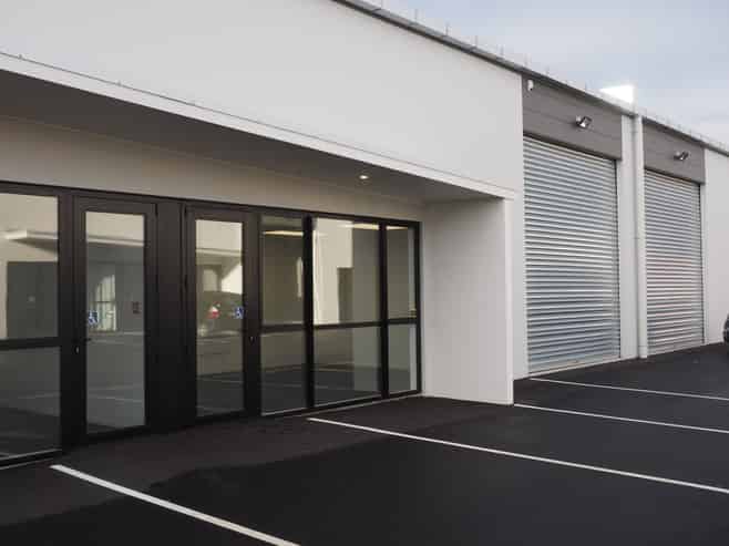 203sqm Wwarehouse/office