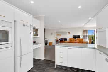 86 Roydon Drive, Templeton