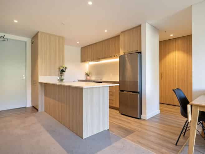 706/10 Copper Beech Avenue, Frankton