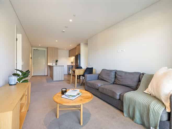 706/10 Copper Beech Avenue, Frankton