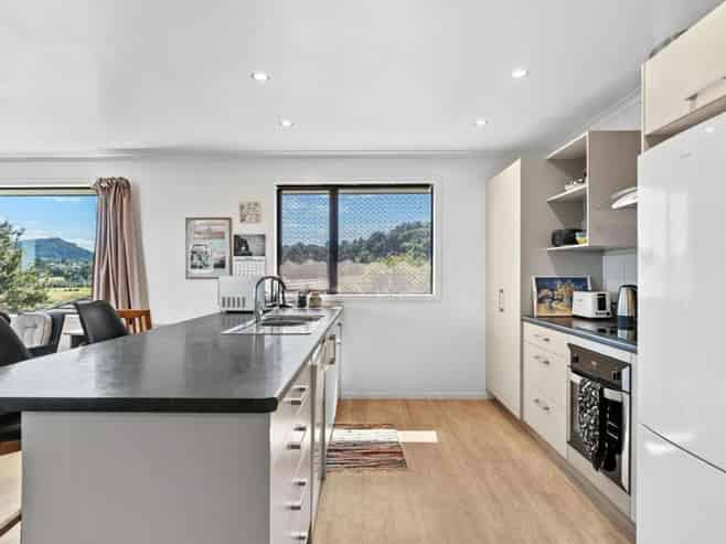 33 Briden Drive, Tikipunga