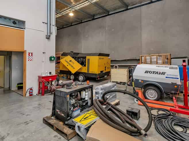 Commercial Unit – Nell Place Business Park